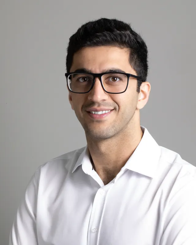 Portrait of Adnan Dehghani